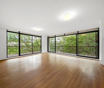 2b/17-19 Waverley Street, Bondi Junction. - Photo 3