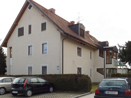 Helle 2-Zimmer-Wohnung im Dachgeschoss mit Loggia - Photo 4