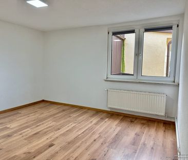 Schicke 3 Zimmer Wohnung mit EBK - Photo 1