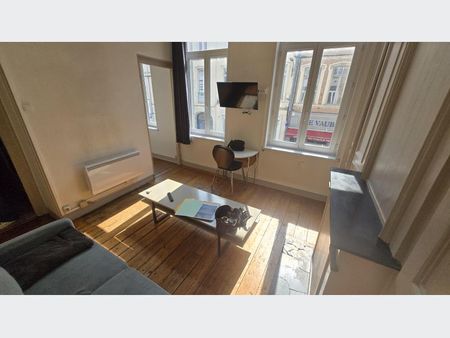 Appartement à Louer à LILLE 565 € - Photo 3