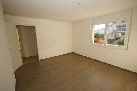 Appartement de standing de 5,5 pièces avec terrasse et vue sur le lac - Photo 4