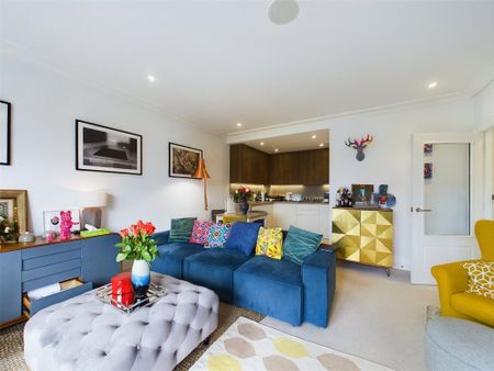 2 bedroom apartment to rent - Photo 3