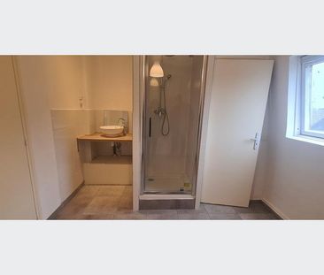 Appartement à Louer à LILLE 650 € - Photo 6