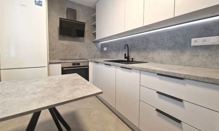 Prenájom byty 2 iz. Záhradnícka ul. BA II - Ružinov, komplet zrekonštruovaný - Photo 2