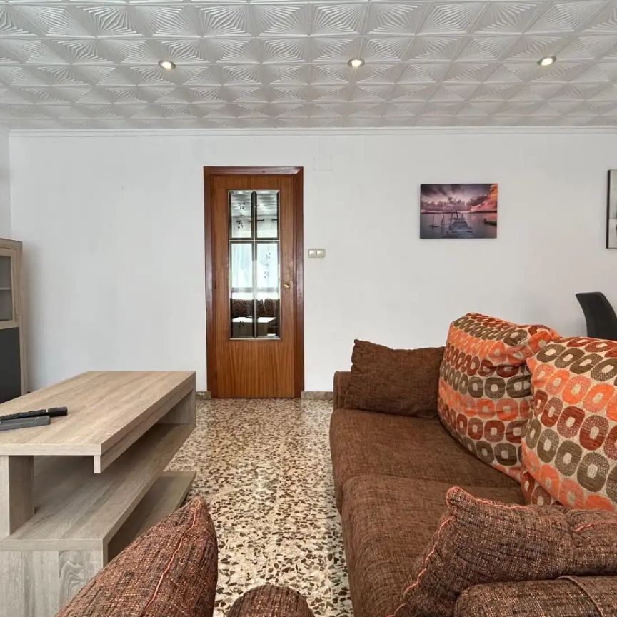 Piso de alquiler en Calle Goya, Novelda - Photo 1