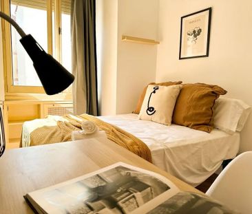 Calle de la Princesa, Madrid, Community of Madrid 28008 - Photo 1