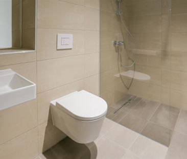 Tolle Wohnung mit Blick ins Grüne auf den neu entstehenden Nordhafe... - Photo 6