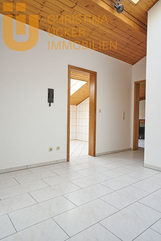 Schicke 2,5 Zimmerwohnung - Einbauküche - ruhige Lage im Grünen - Rodgau - Foto 4