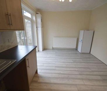 Hamden Crescent, Dagenham, RM10 - Photo 5