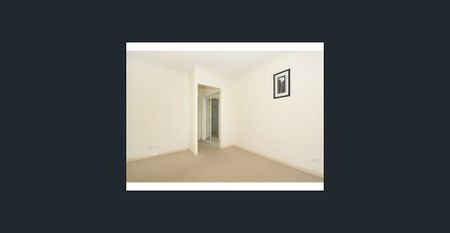 2 Bedroom unit available in the heart of Toowong - Photo 2