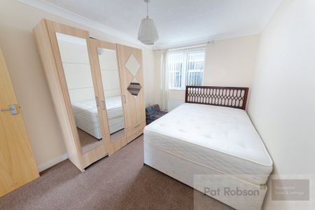 Chillingham Road Flat 3, Newcastle Upon Tyne - Photo 2