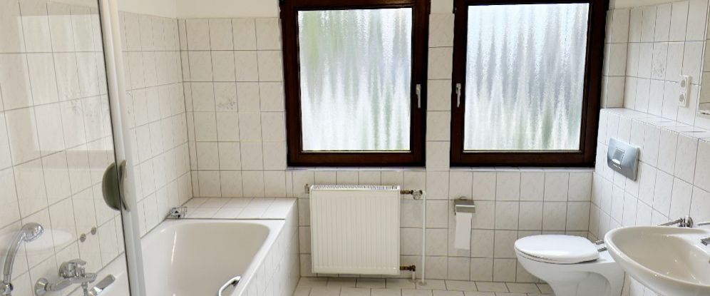 Düsseldorf-Stockum: 2-Zimmer-Einliegerwohnung mit Balkon! - Foto 1