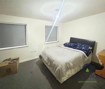 3 bedroom end of terrace house to rent - Photo 2