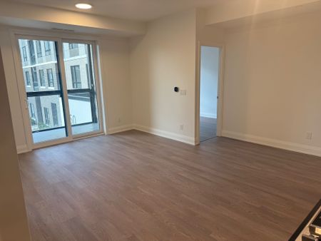 For Lease - 3250 Carding Mill Trail Unit# 236, Oakville, Ontario - Photo 3