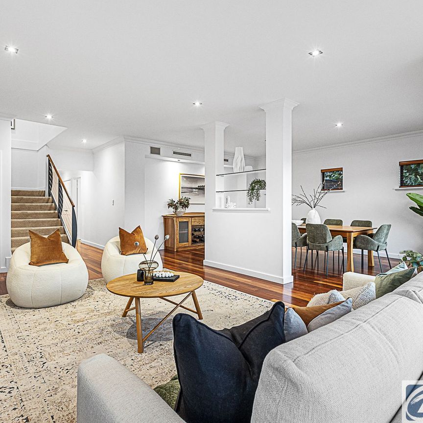 Front Row Seat For Panaromic City Views - Photo 1