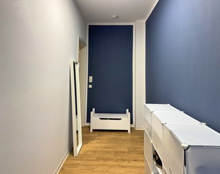 Einziehen & wohlfühlen: Doppelhaushälfte mit EBK, Südterrasse und Carport in Augustfehn - Photo 2