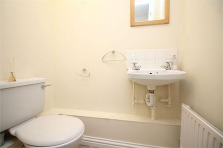 2 bedroom house to rent - Photo 2