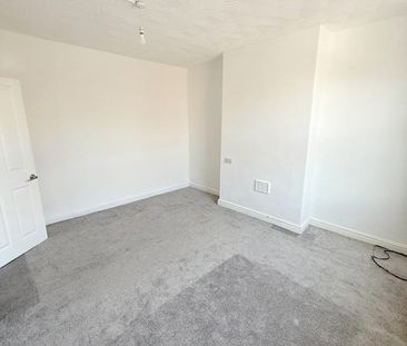 3 Bed Terraced House, Parkfield Grove, LS11 - Photo 6