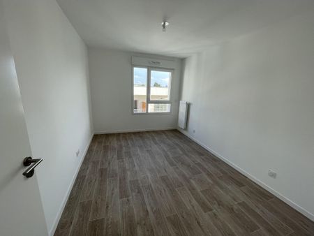 Location Appartement 3 pièces 61m² ANGERS 49100 - Photo 2