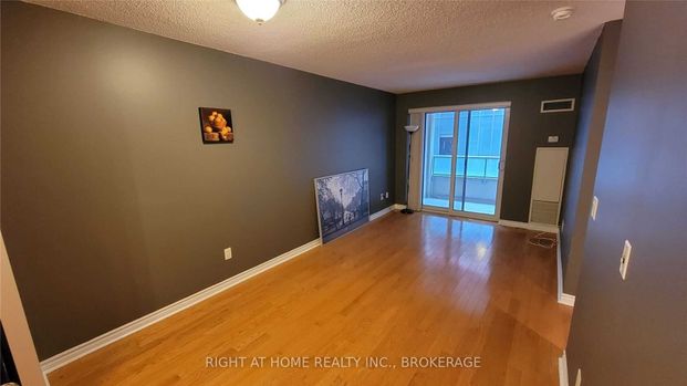 For Lease - 250 Wellington Street Unit# 528, Toronto, Ontario - Photo 1