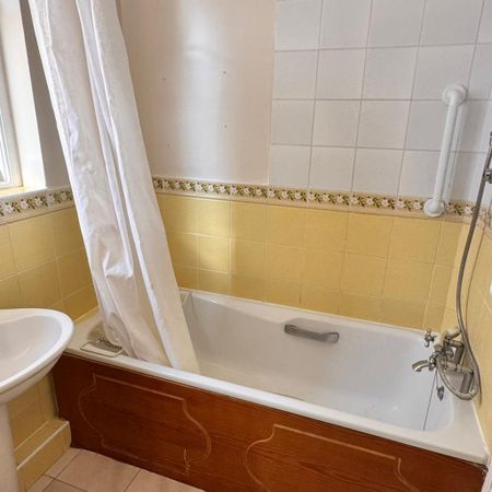 3 bedroom detached house to rent - Photo 5