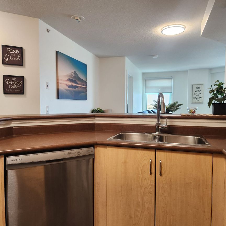 1719, 1121 6 Avenue, Calgary, Alberta - Photo 1