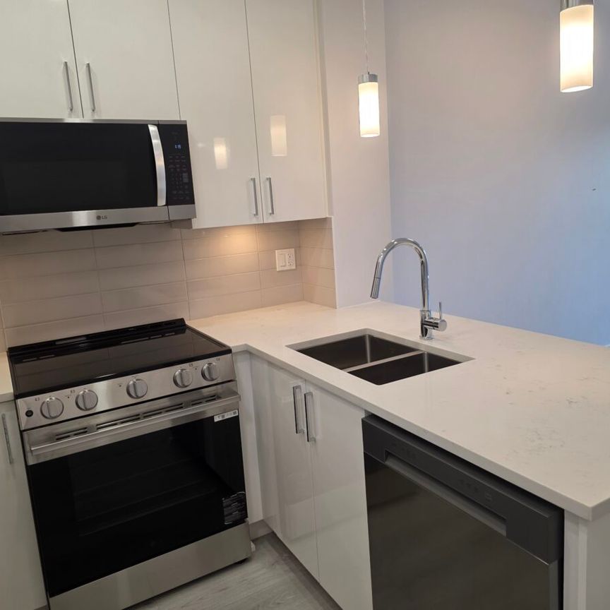 Brand New Jacob Building - Photo 1