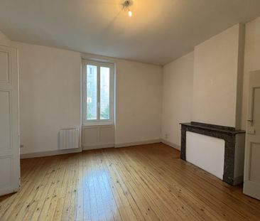 Location Appartement 2 pièces 67m² CASTELNAUDARY 11400 - Photo 2