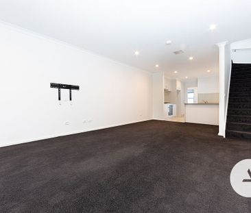 2D Avenal St,Crace - Photo 5