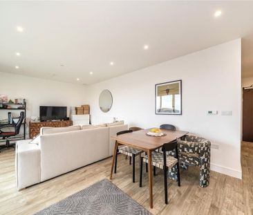 1 bedroom apartment to rent - Photo 2