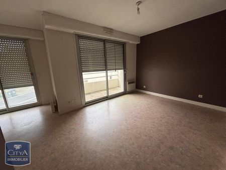 Location Appartement 1 pièce 28m² NIORT 79000 - Photo 3