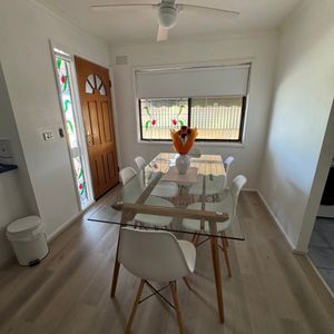 Westmeadows - Photo 2