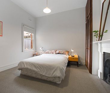 Delightful, bright and cosy Victorian Terrace in the most highly sought after Princes Hill location! - Photo 3