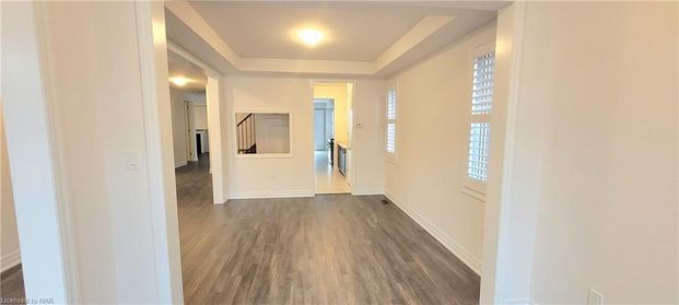 For Lease - 9275 White Oak Avenue, Niagara Falls, Ontario - Photo 1