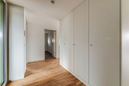 Moderne 4.5-Zimmer-Wohnung mieten ohne Kaution - Photo 2
