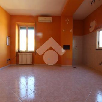 Trilocale in affitto - Photo 2