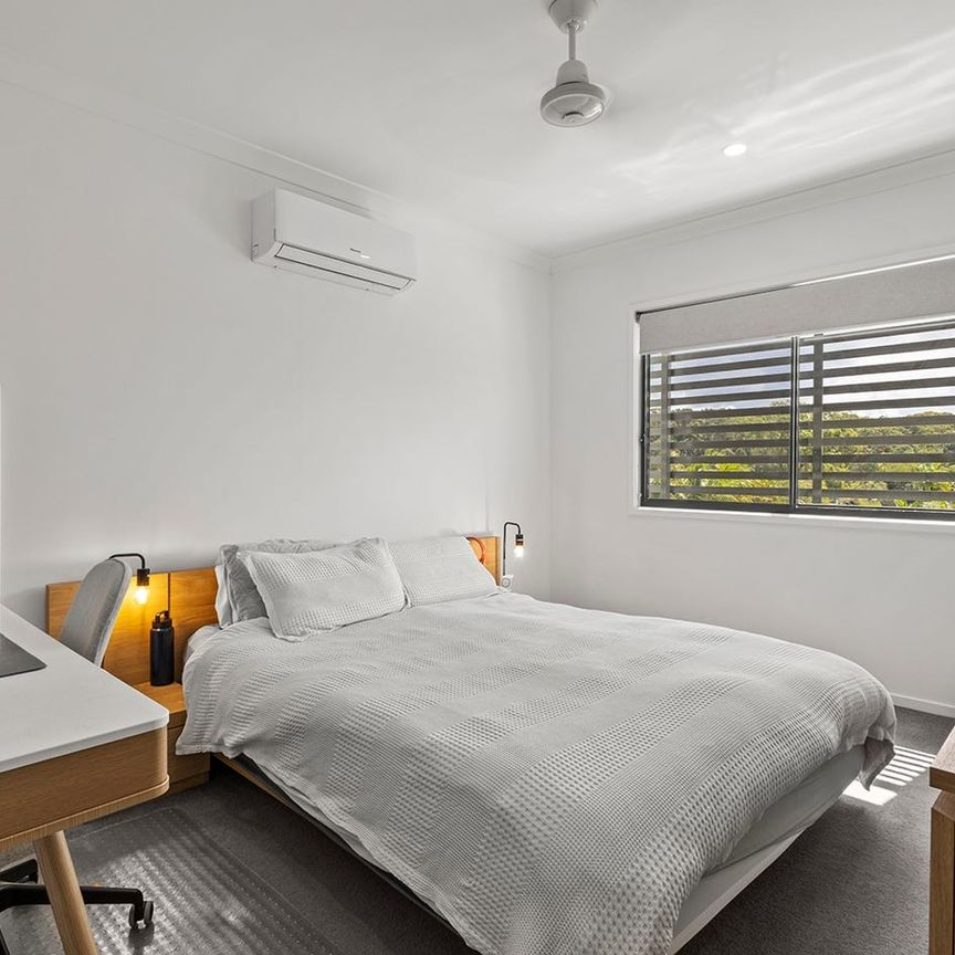 Modern 3-Bedroom Townhouse – Carefree Coastal Living in Little Mountain Available 27 November 2025 - Photo 1