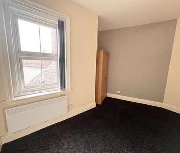 Warwick Road, Acocks Green, Birmingham, B27 - Photo 3