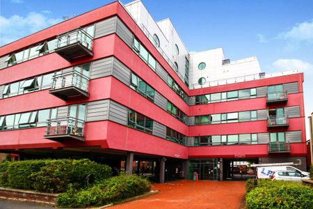 2 bedroom flat to rent - Photo 2