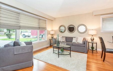 For Lease - 49 Melville Crescent, Brampton, Ontario - Photo 2