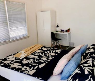 152 Station St, Box Hill South VIC, Melbourne, Victoria 3128 - Photo 1