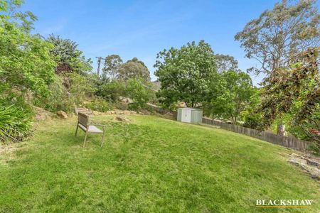 Spacious living with Solar - Photo 2