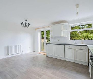 Holtye Avenue, RH19 - Photo 6