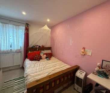 4 bedroom terraced house to rent - Photo 3