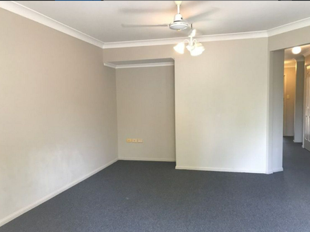 3 Bedroom home - Convenient location - Photo 5