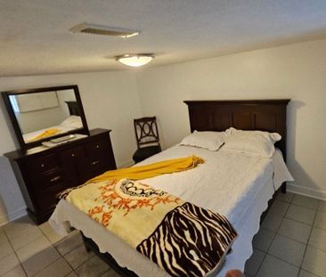 For Lease - 165 Regent Road Unit# Basement, Toronto, Ontario - Photo 5