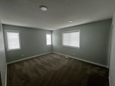(PN 543) Nearly New 3 Bedroom Home in McConachie — Edmonton, AB - Single Family - $2,495.00 Available November 2026 - Photo 5
