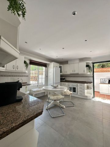 Detached Villa in Costabella - Photo 4