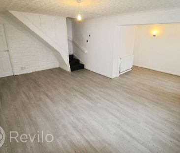 2 bedroom semi-detached house to rent - Photo 2