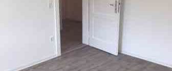 Attraktive 2,5-Zimmer-Wohnung mit Balkon in zentraler Lage - Photo 1